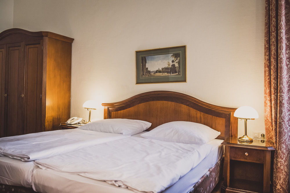 Henri Hotel Berlin Kurfuerstendamm Esterno foto