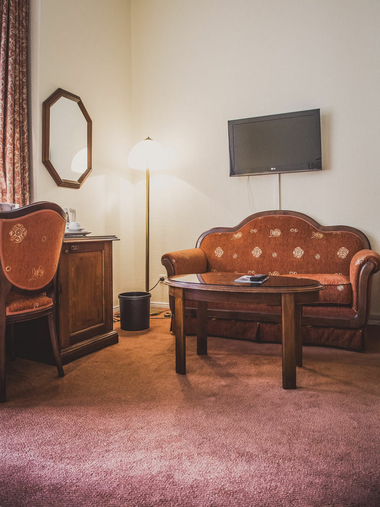 Henri Hotel Berlin Kurfuerstendamm Esterno foto